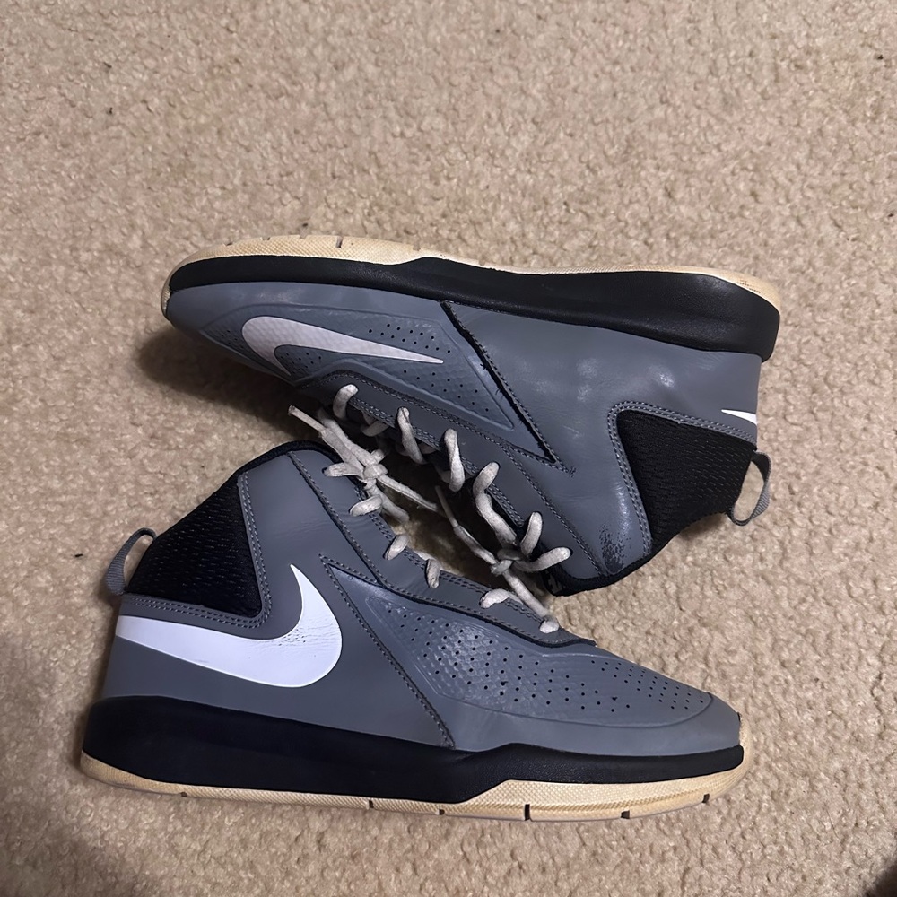 Shoe bundle - Picture 4 of 11